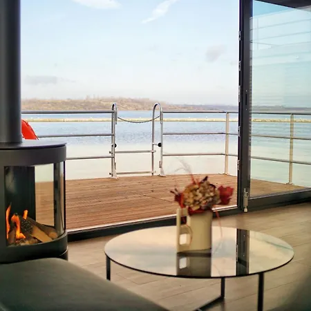Botel Floatinghouse Bacchus Braunsbedra