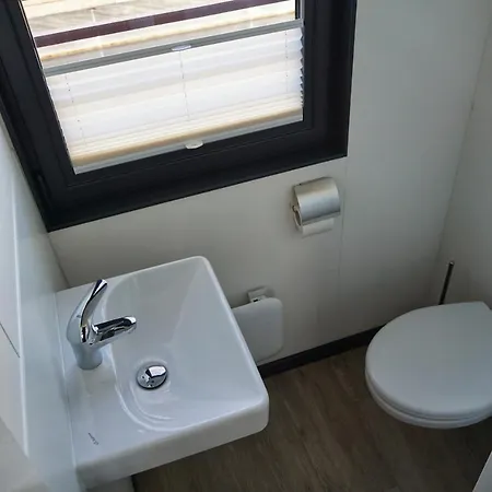 Botel Floatinghouse Bacchus