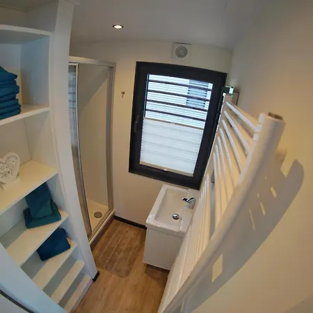 Botel Floatinghouse Bacchus Braunsbedra